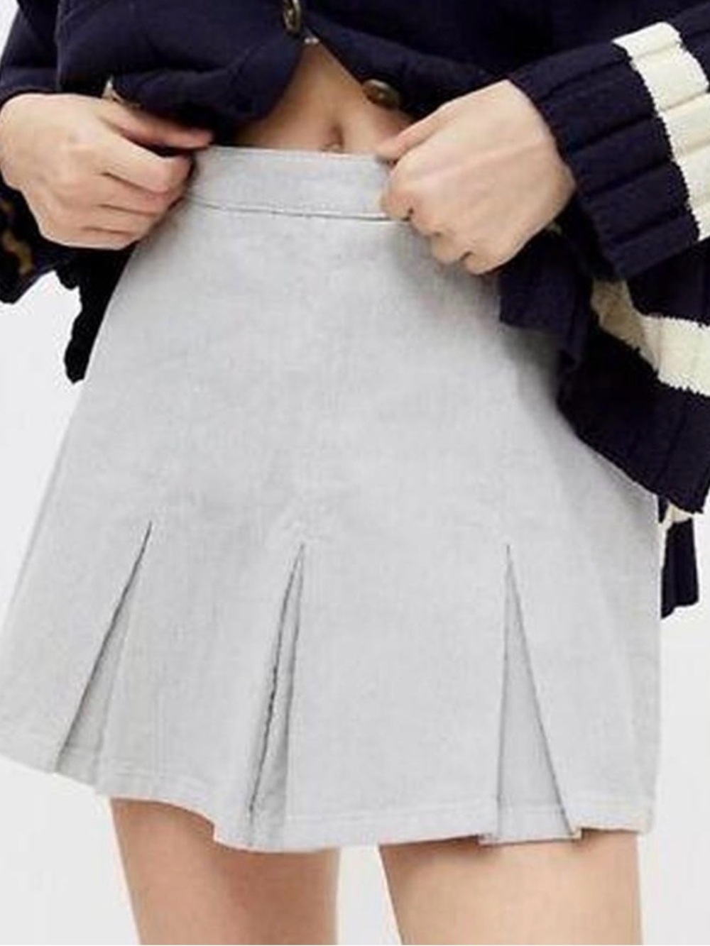 NWT BDG Urban Outfitters Light Gray Corduroy Pleated Mini Skirt Size Medium